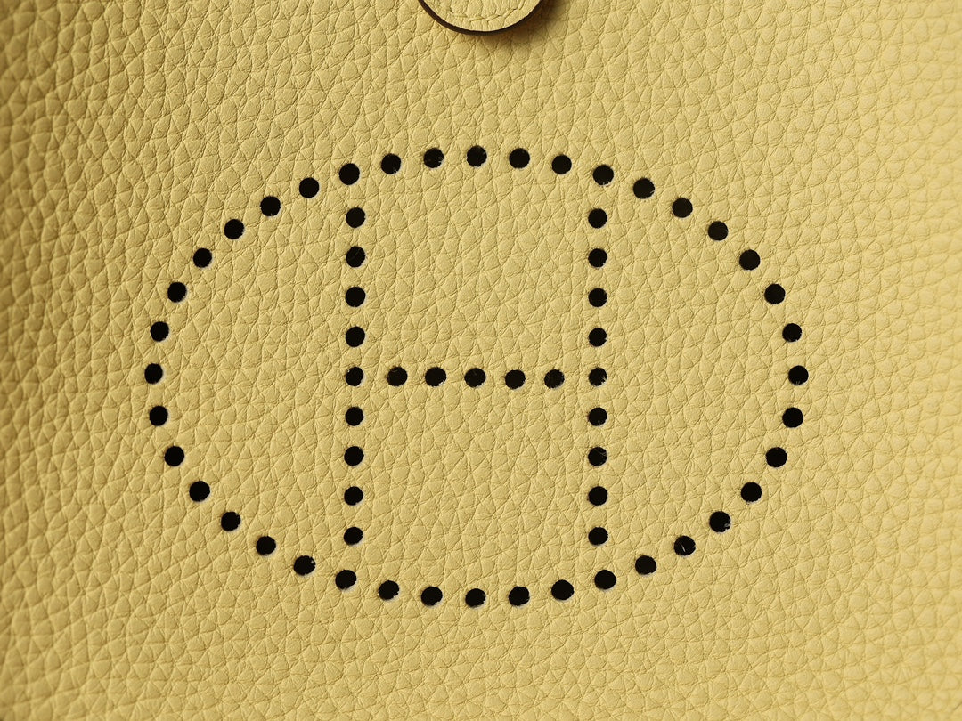 Hermès Evelyne 16 Shoulder bag