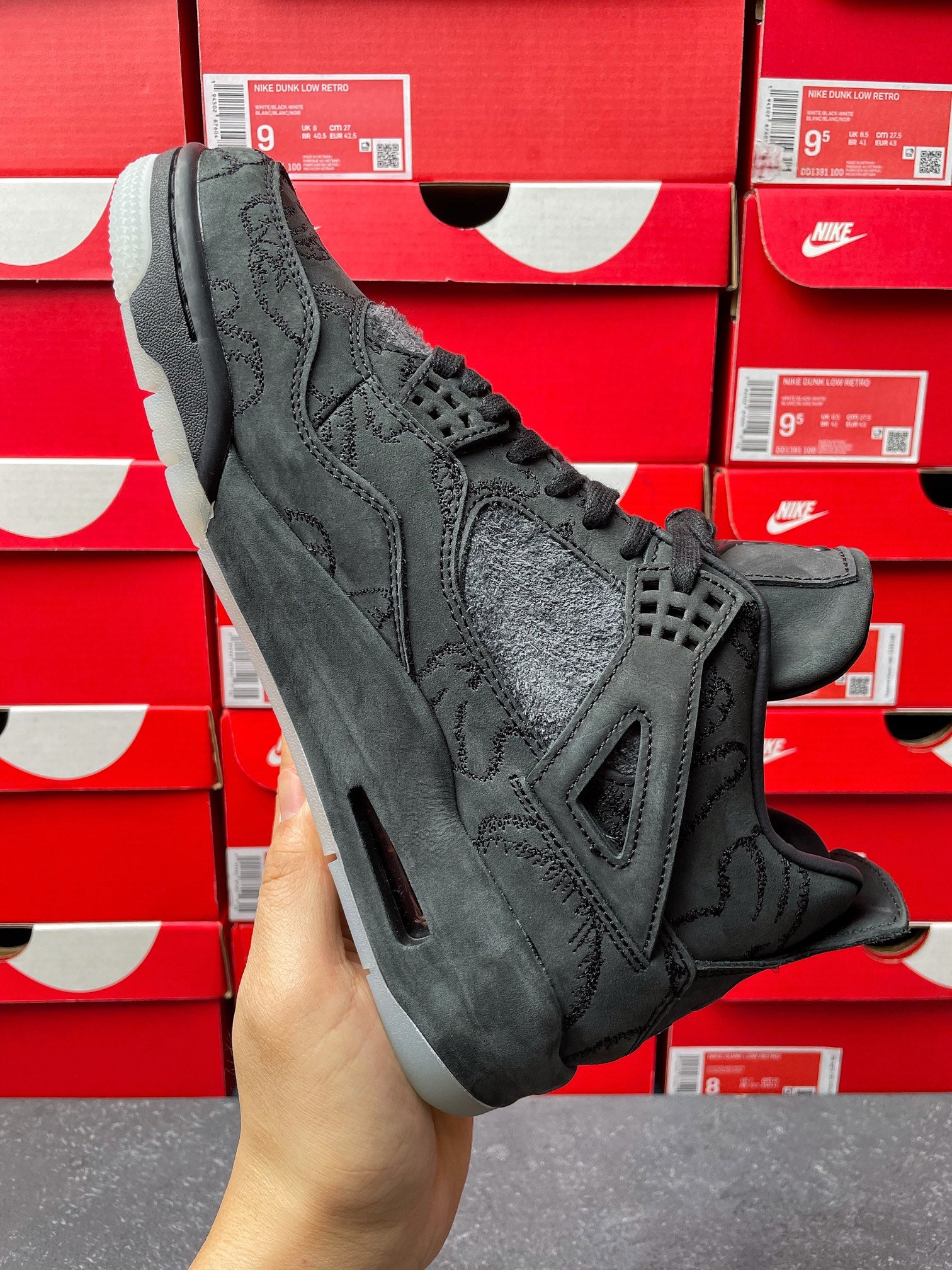 GX Batch-Kaws × Air Jordan 4 Black
