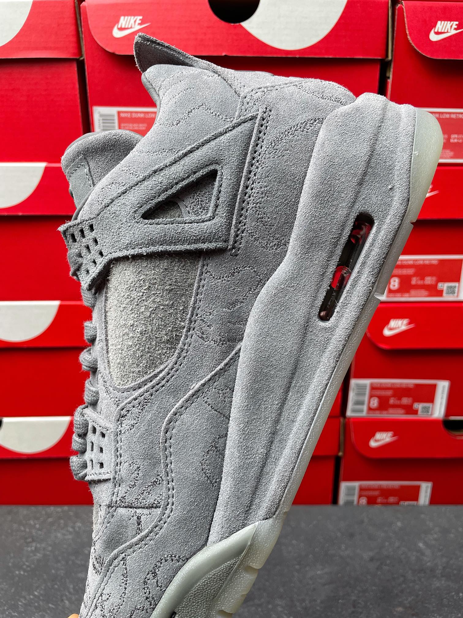 GX Batch-Kaws × Air Jordan 4 Grey