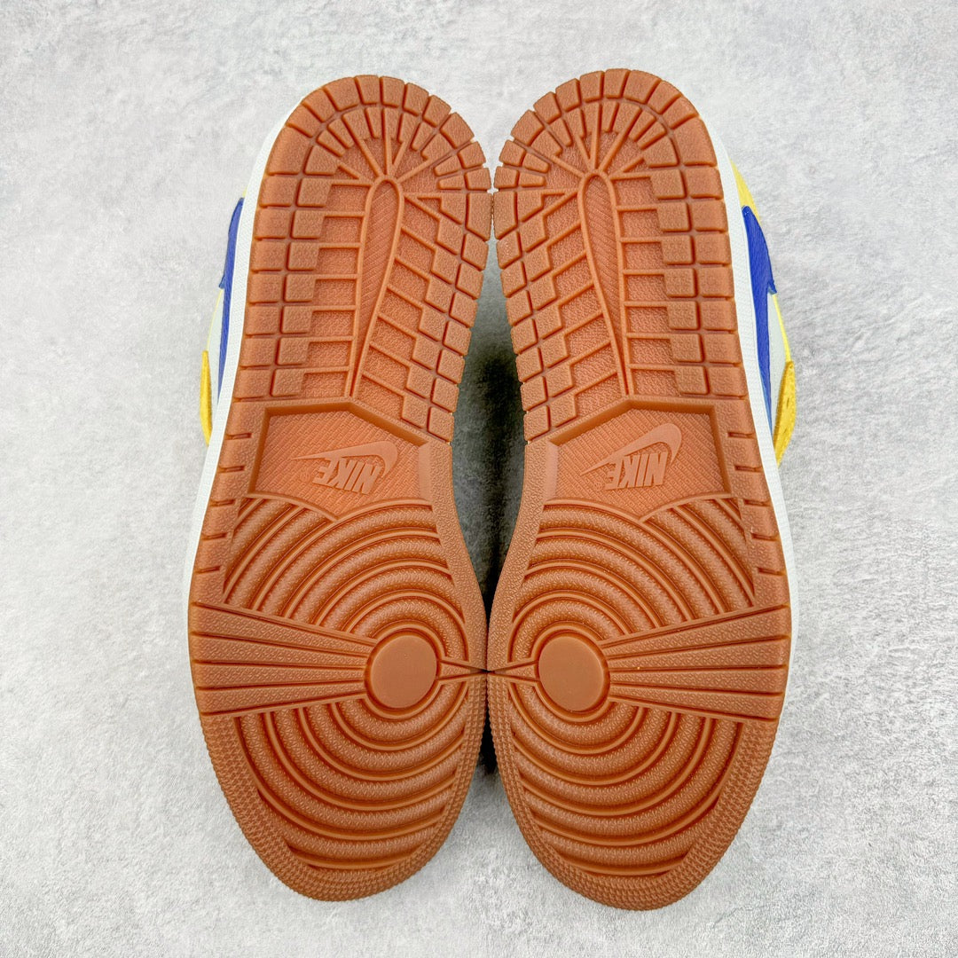 KZ Batch-Air Jordan 1 × Travis Scott “Canary”