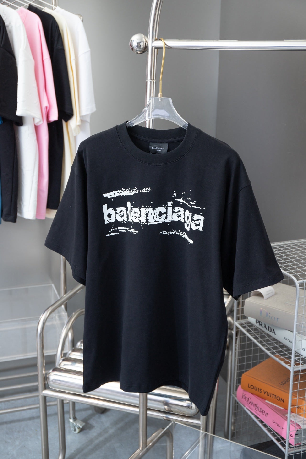 Balenciaga T-shirt NO.6