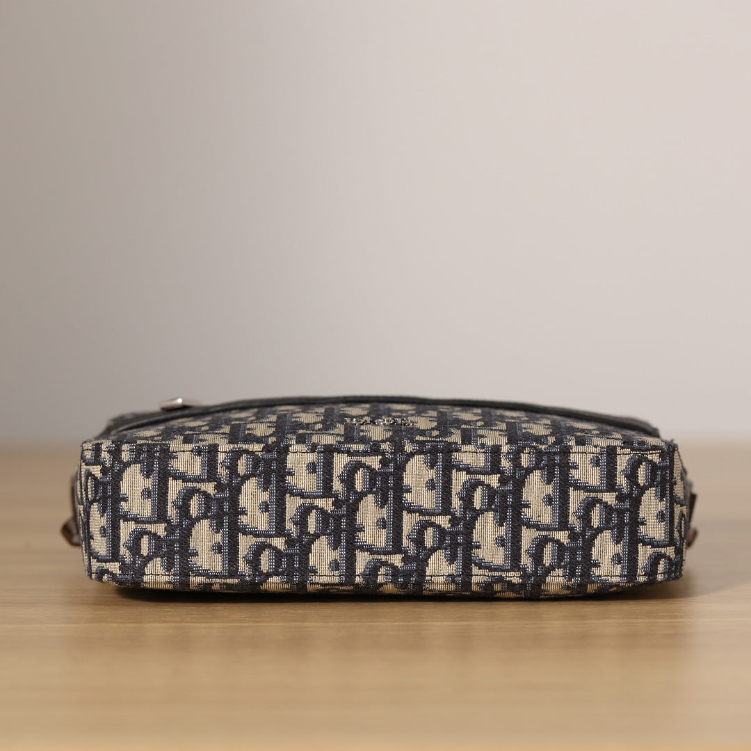 Dior Safari Messenger bag