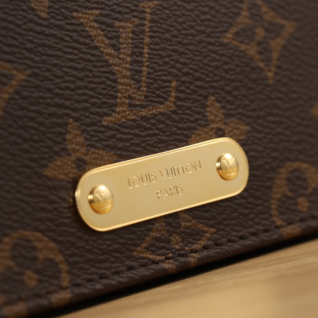LV Lily Wallet