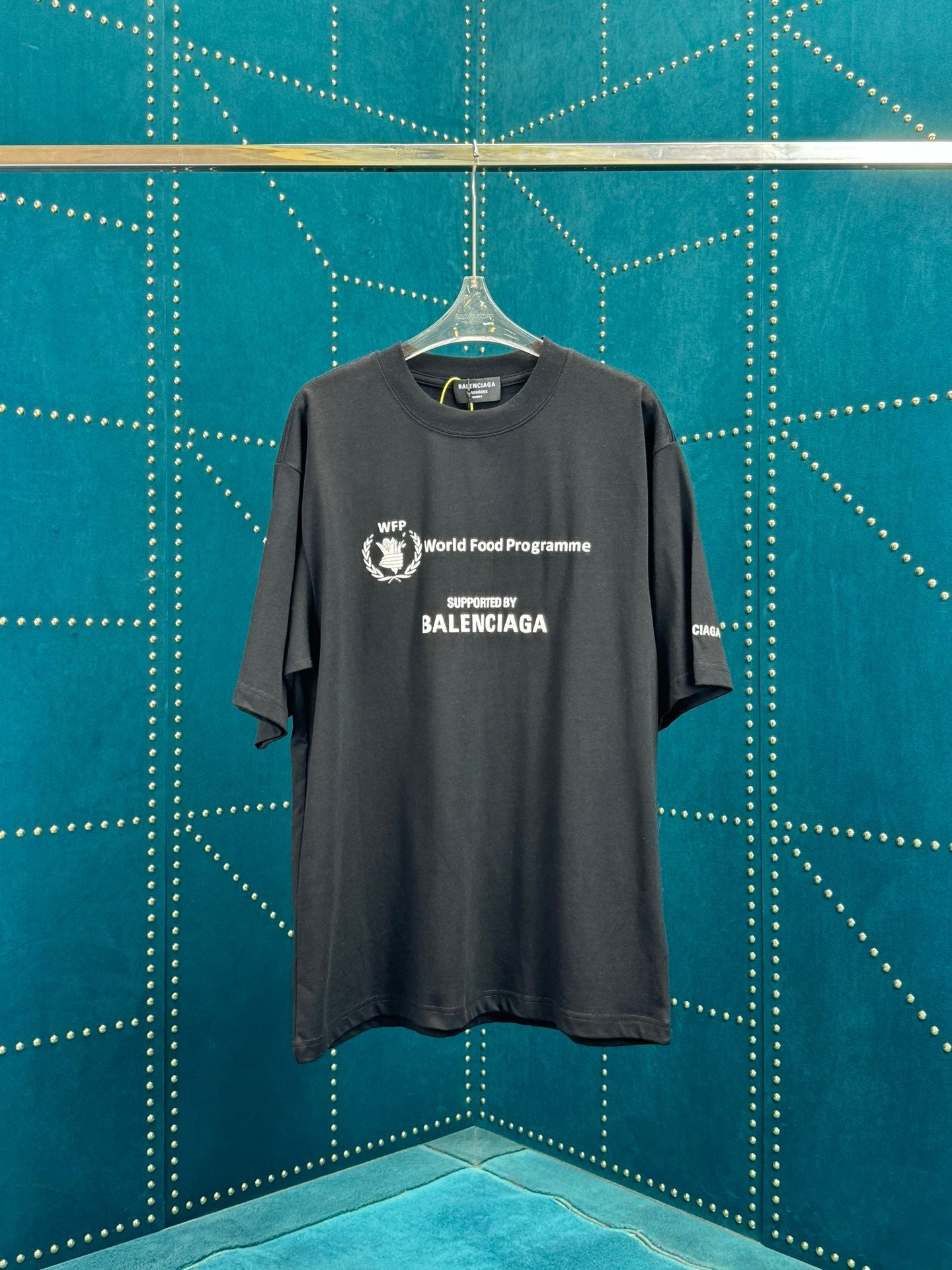 Balenciaga T-shirt NO.6