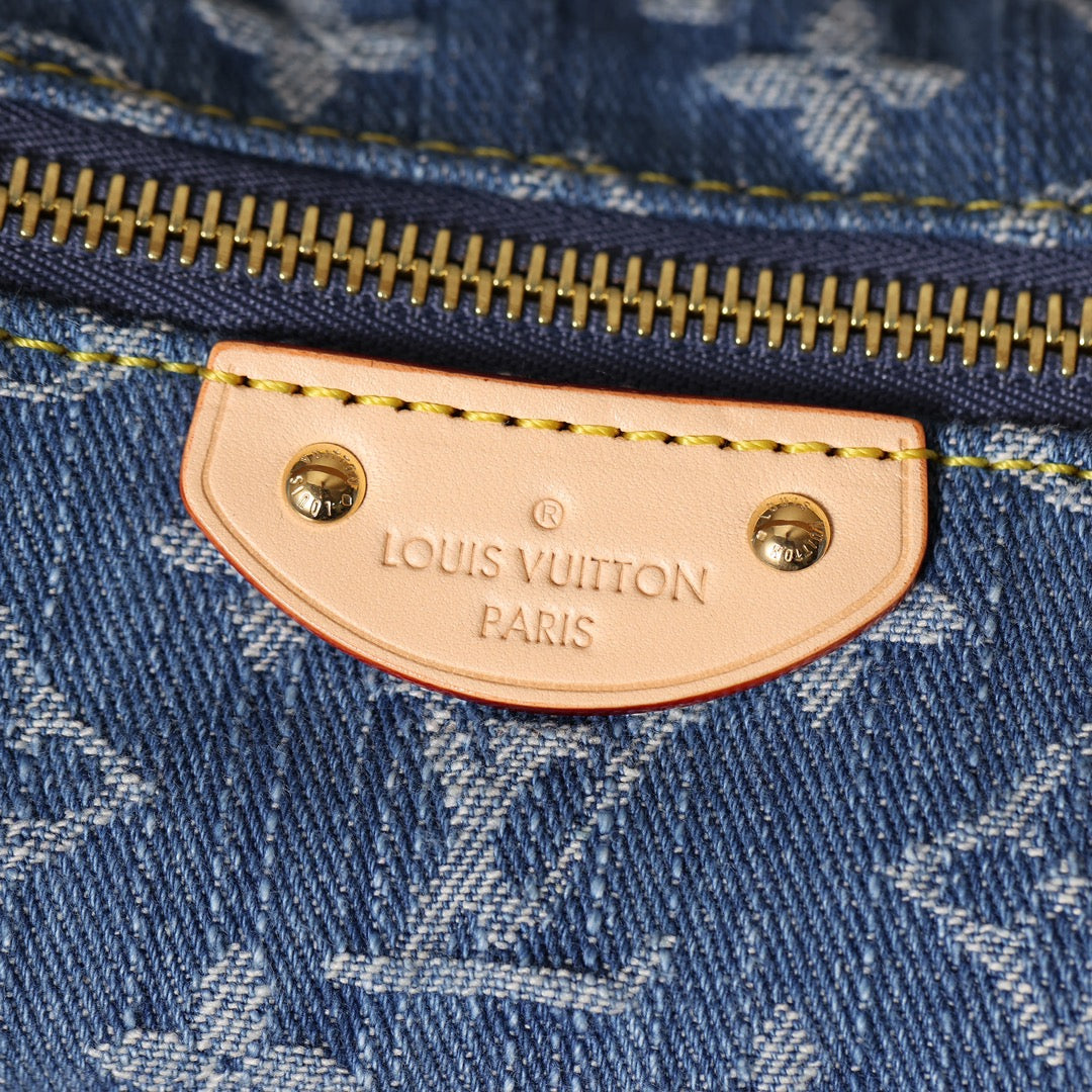LV Hills Pochette Handbag