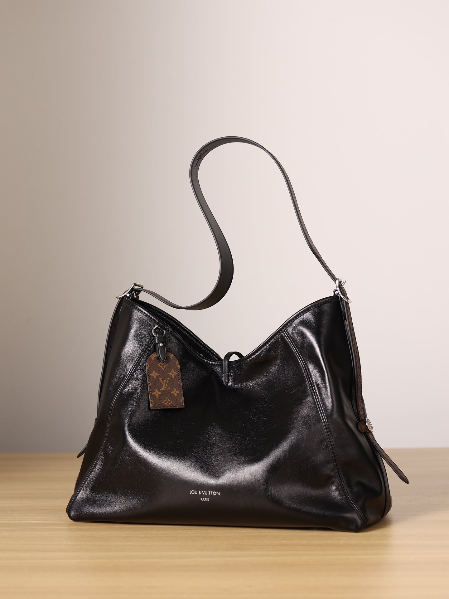 LV Carryall Black Knight Tote bag
