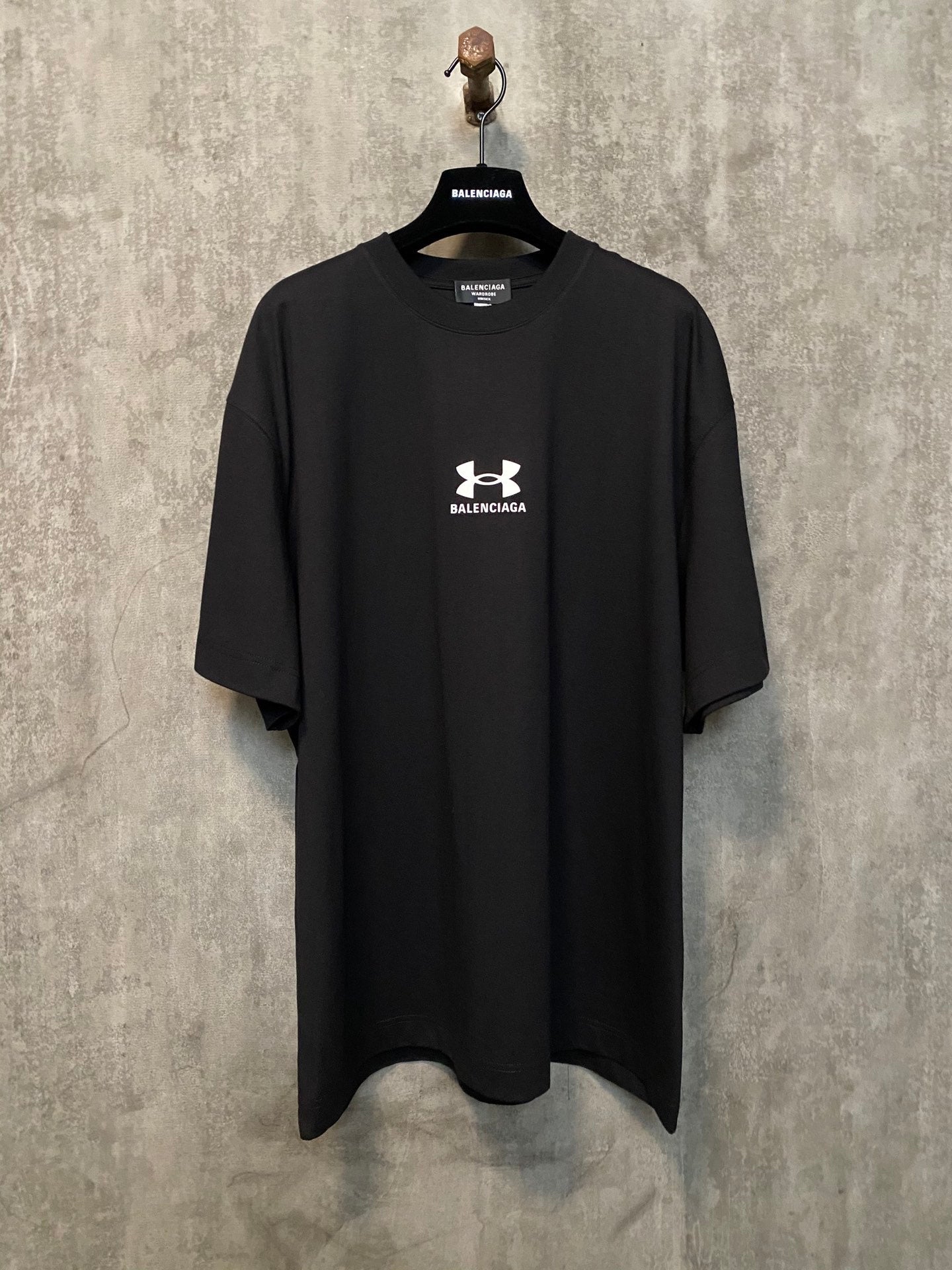 Balenciaga T-shirt NO.4