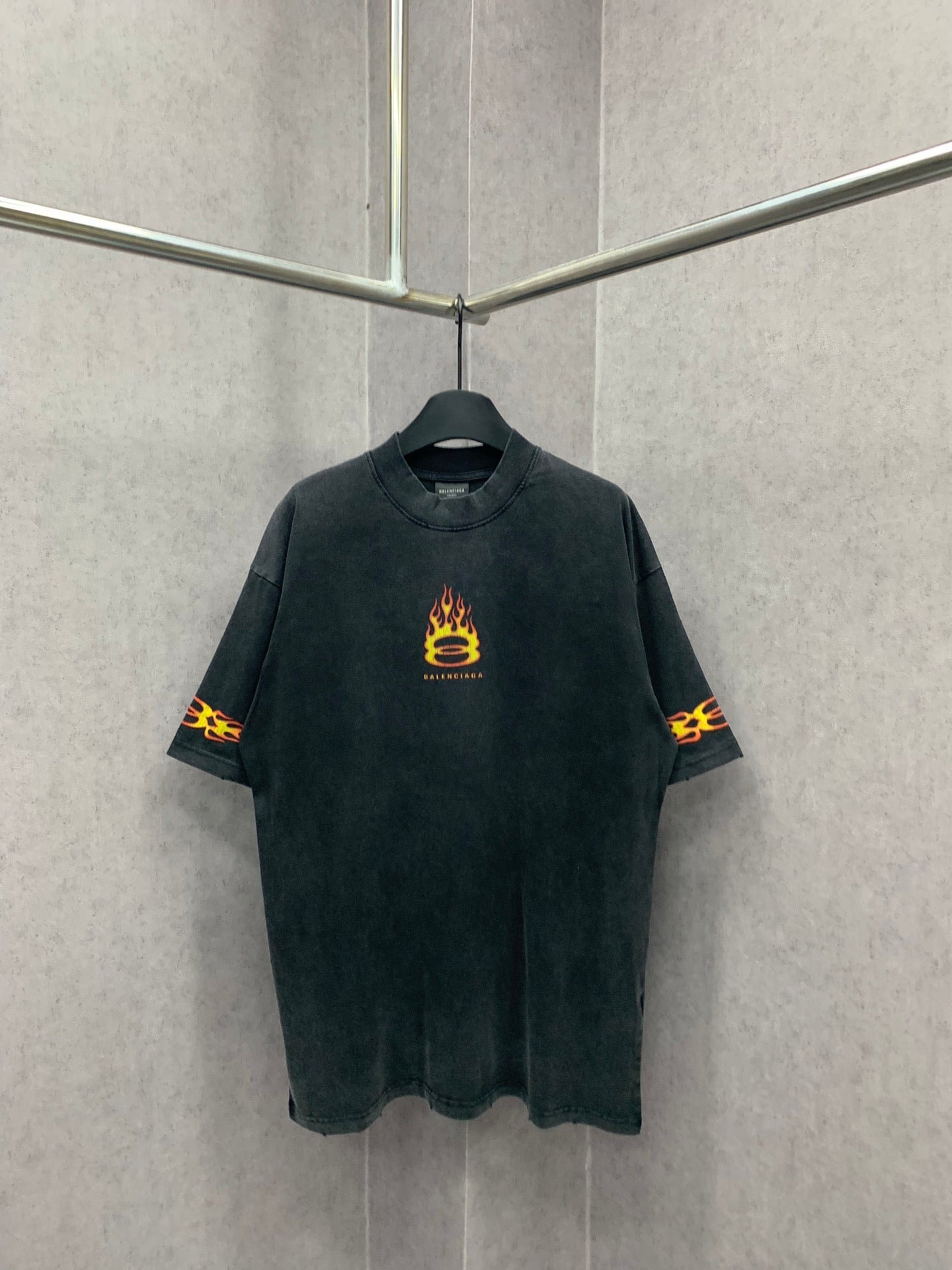Balenciaga T-shirt NO.4