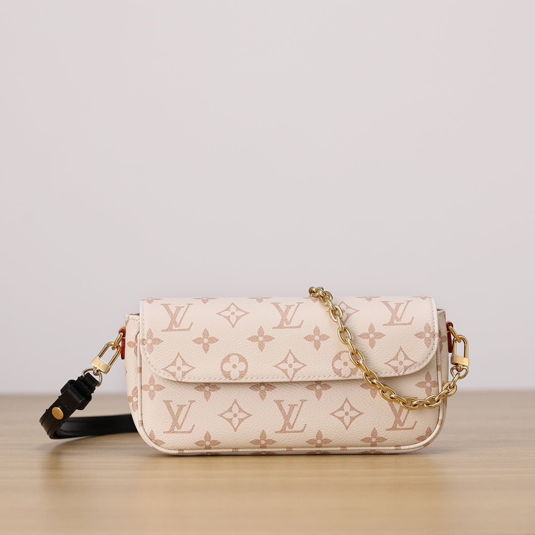 LV lvy Crossbody bag