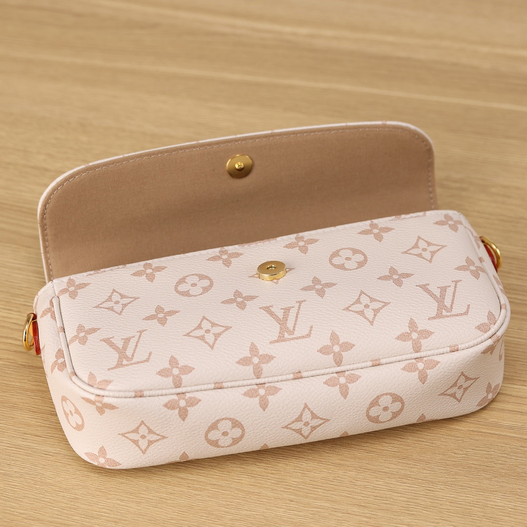 LV lvy Crossbody bag