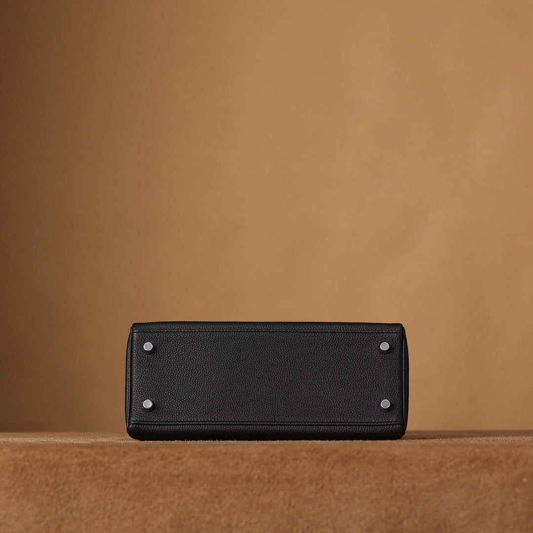 Hermès Kelly 25 Handbag togo leather