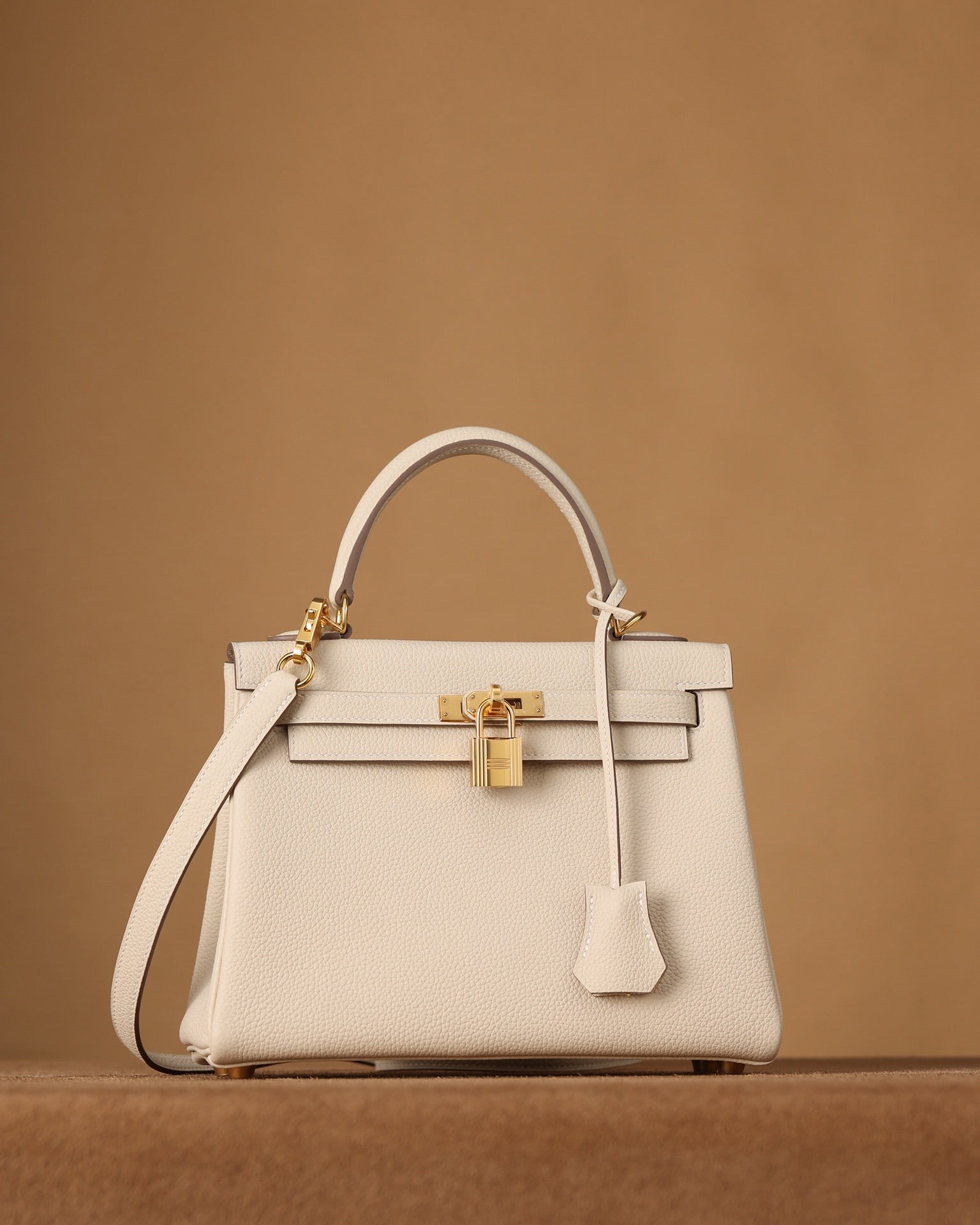 Hermès Kelly 25 Handbag togo leather