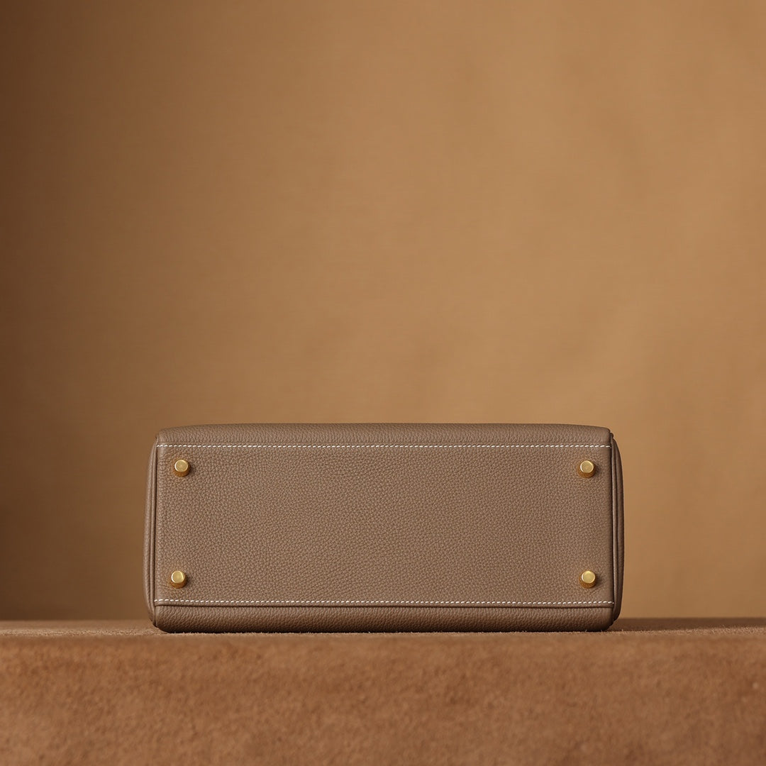 Hermès Kelly 25 Handbag togo leather