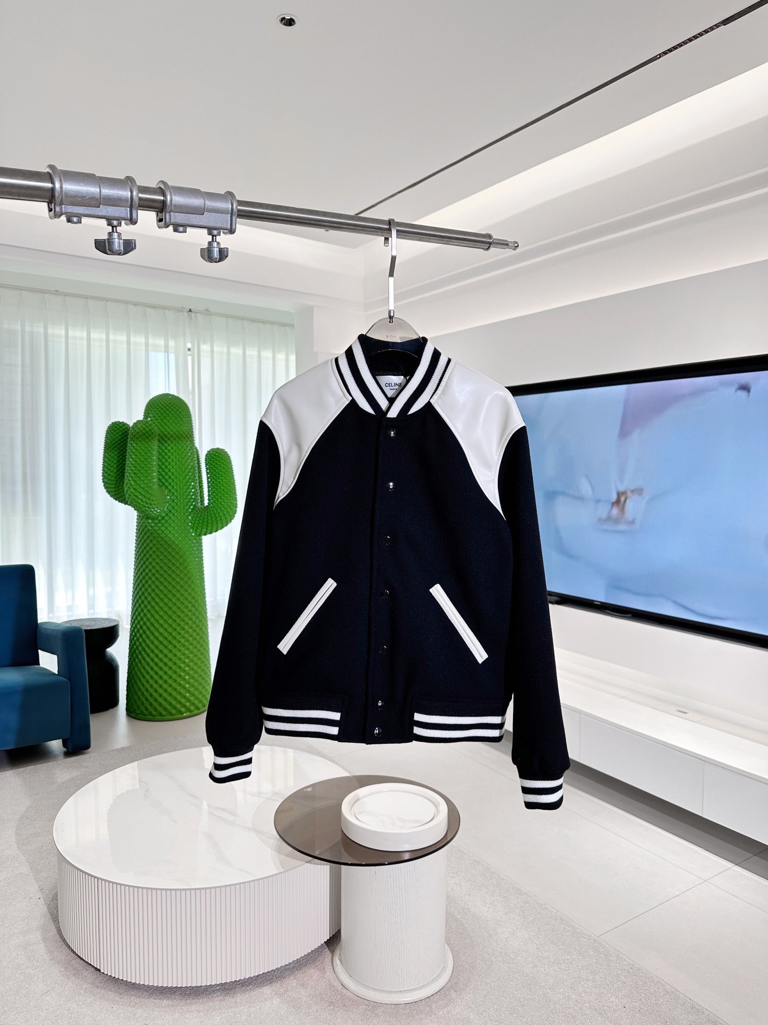 Louis Vuitton Coats & Jackets NO.5