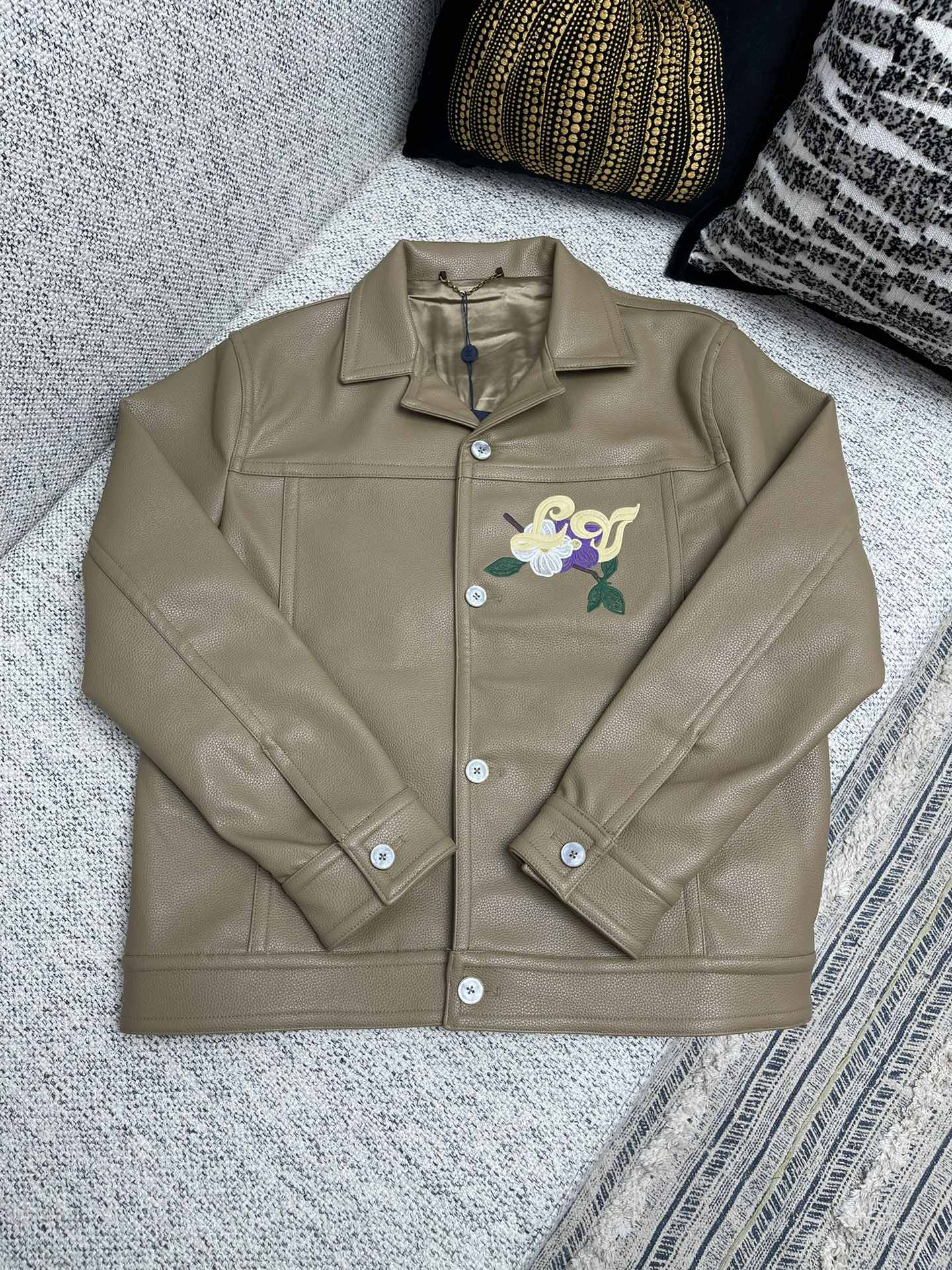 Louis Vuitton Coats & Jackets NO.5