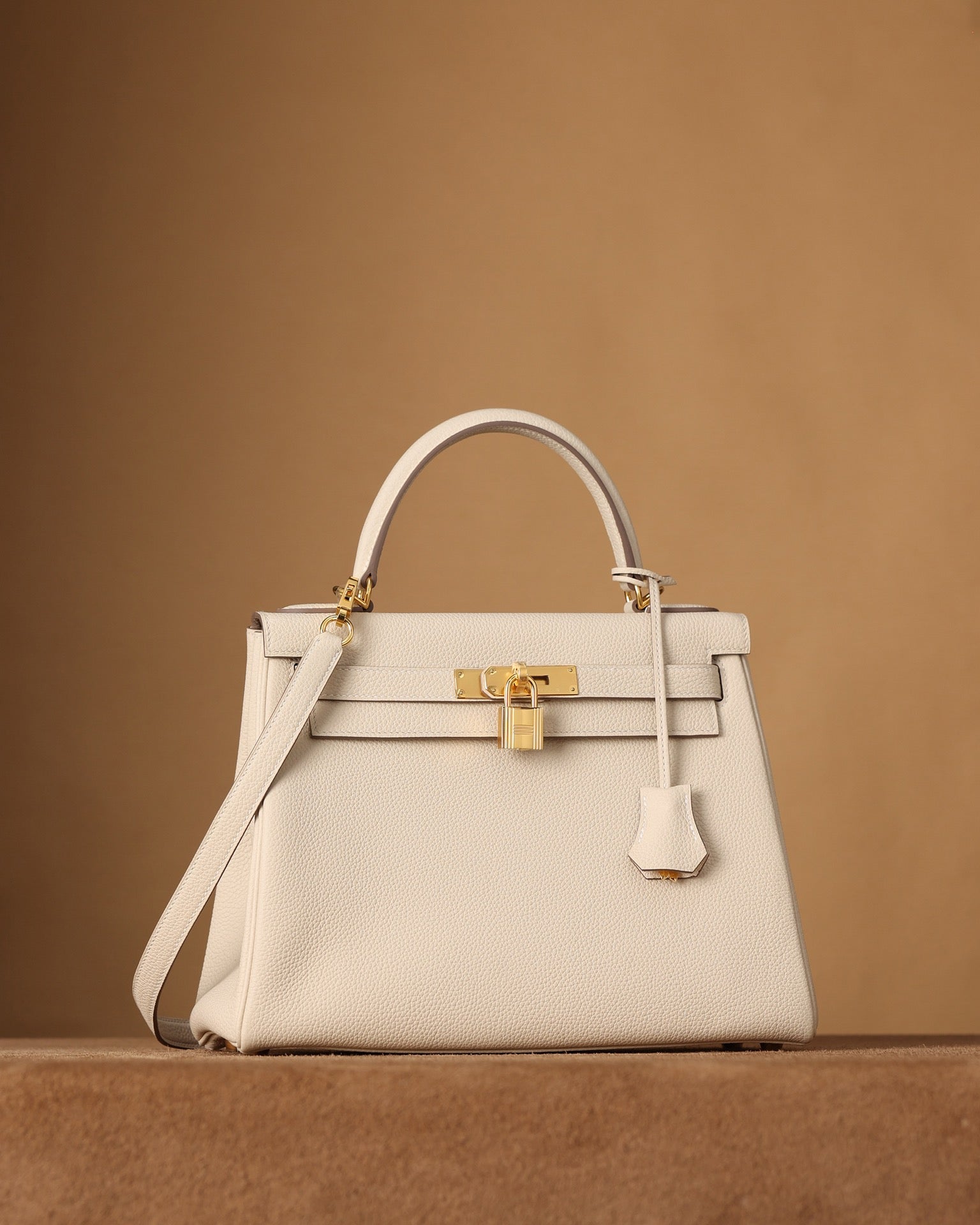 Hermès Kelly 28 Handbag togo leather