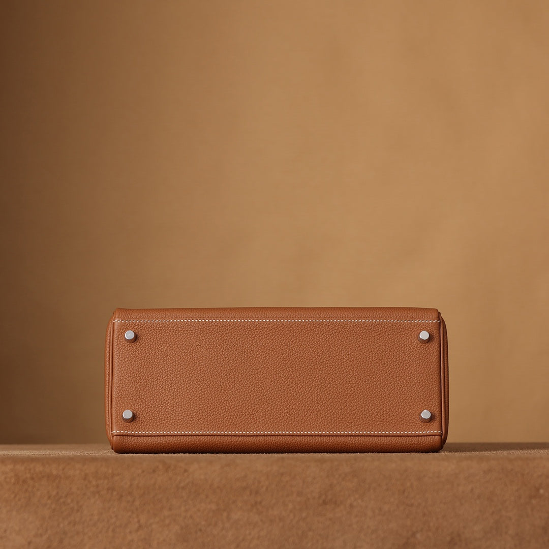 Hermès Kelly 28 Handbag togo leather