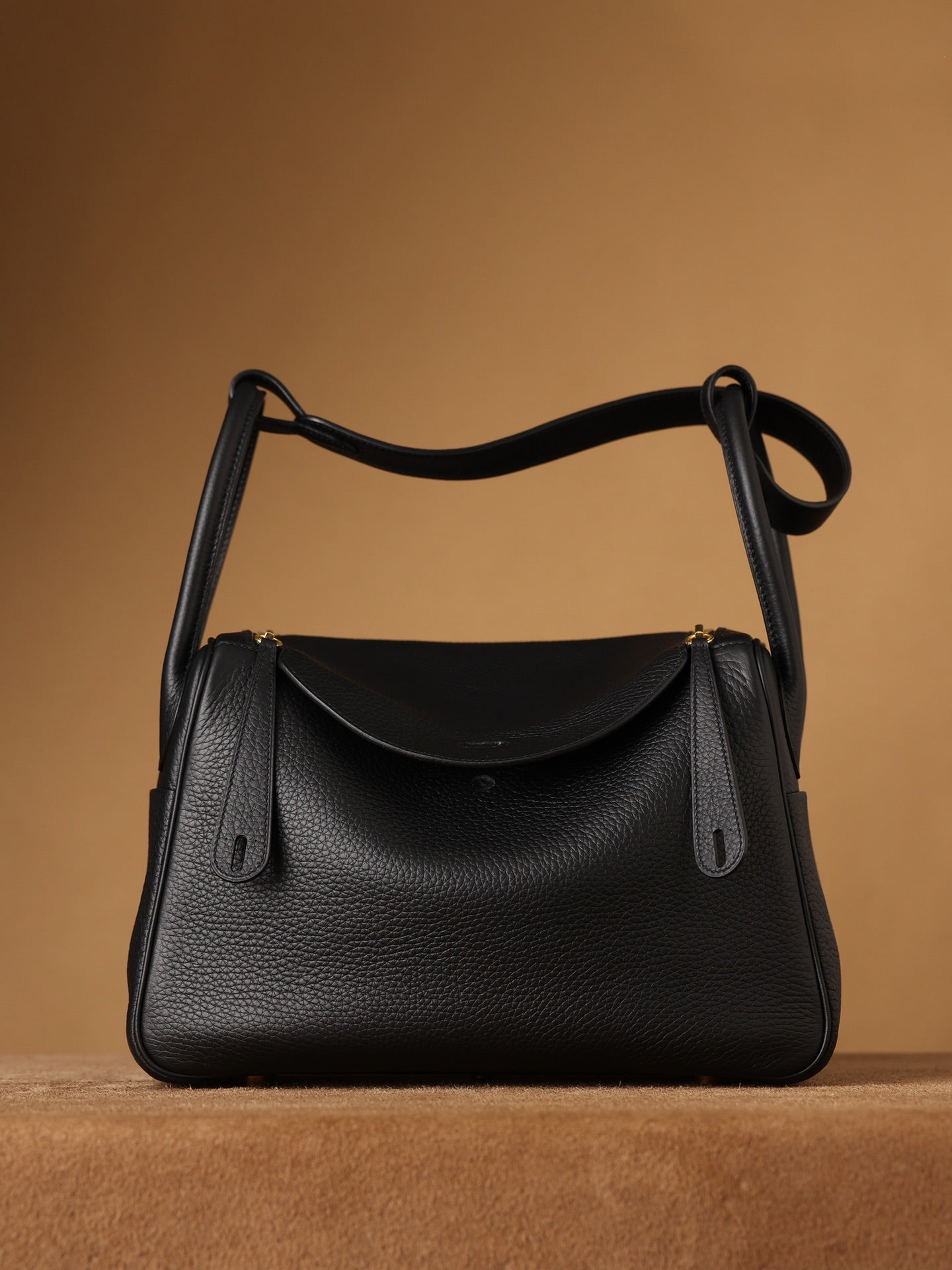 Hermès Lindy 30 Shoulder bag