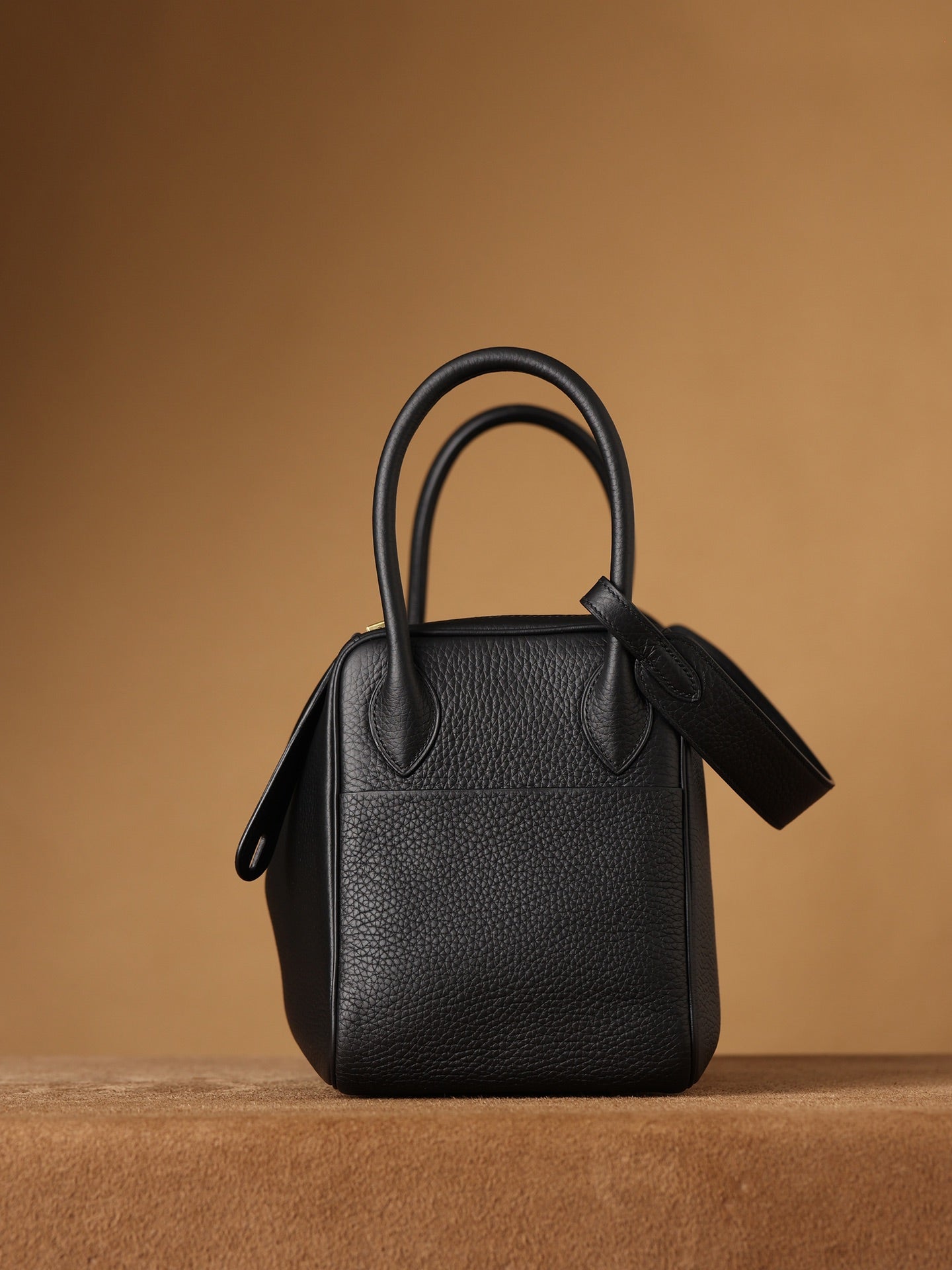 Hermès Lindy 30 Shoulder bag