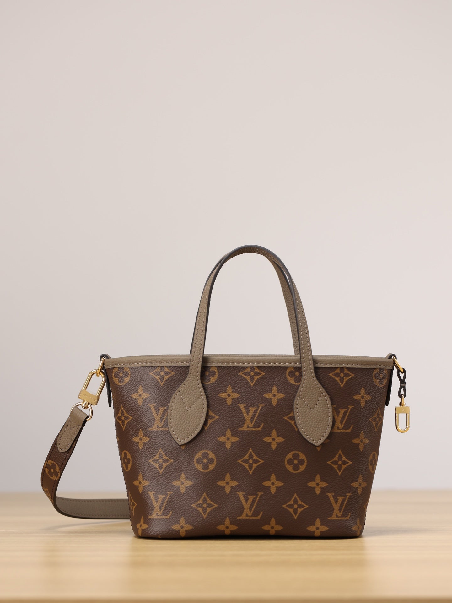 LV NEVERFULL Bandoulière INSIDE OUT