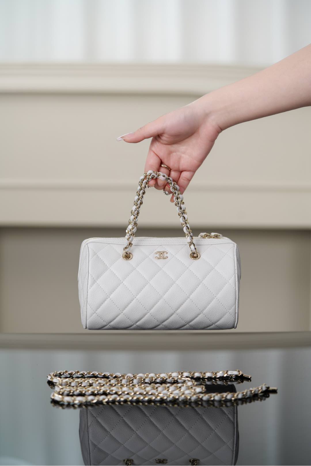Chanel 25P Handbag