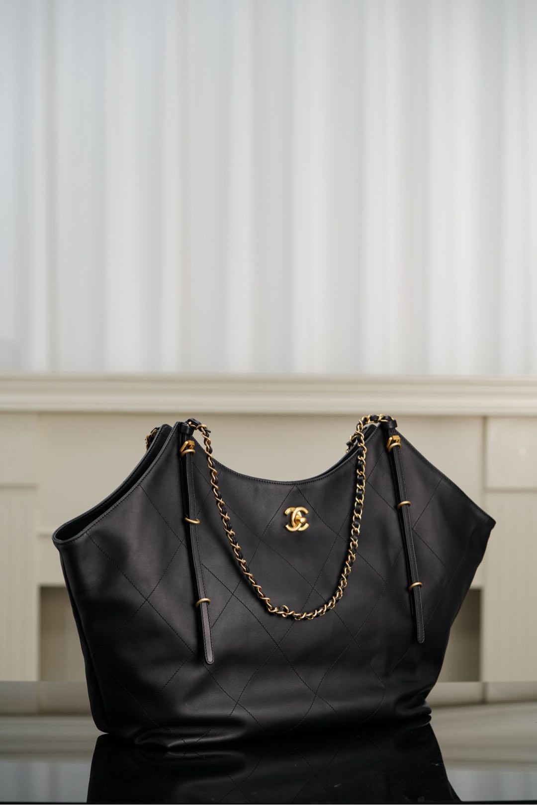 Chanel 25P Tote bag