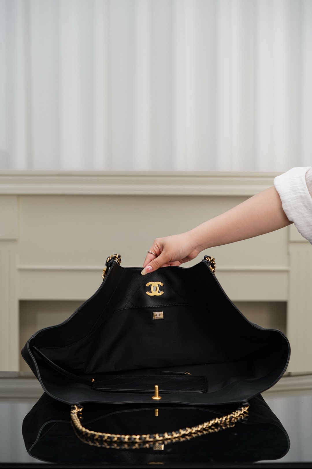 Chanel 25P Tote bag