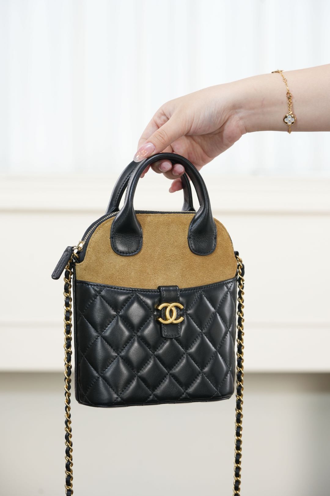 Chanel 25A Handbag