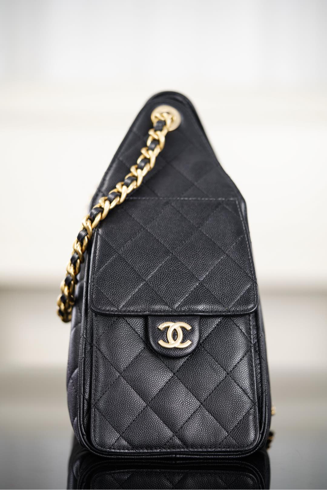 Chanel 25A Drawstring bucket bag