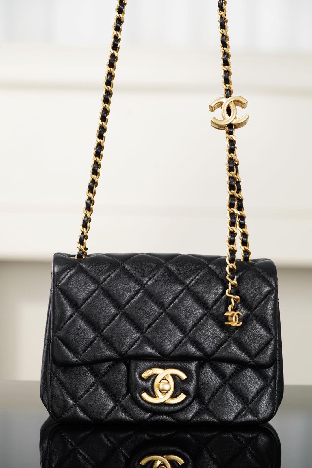 Chanel 25B Crossbody shoulder bag(Small Size)