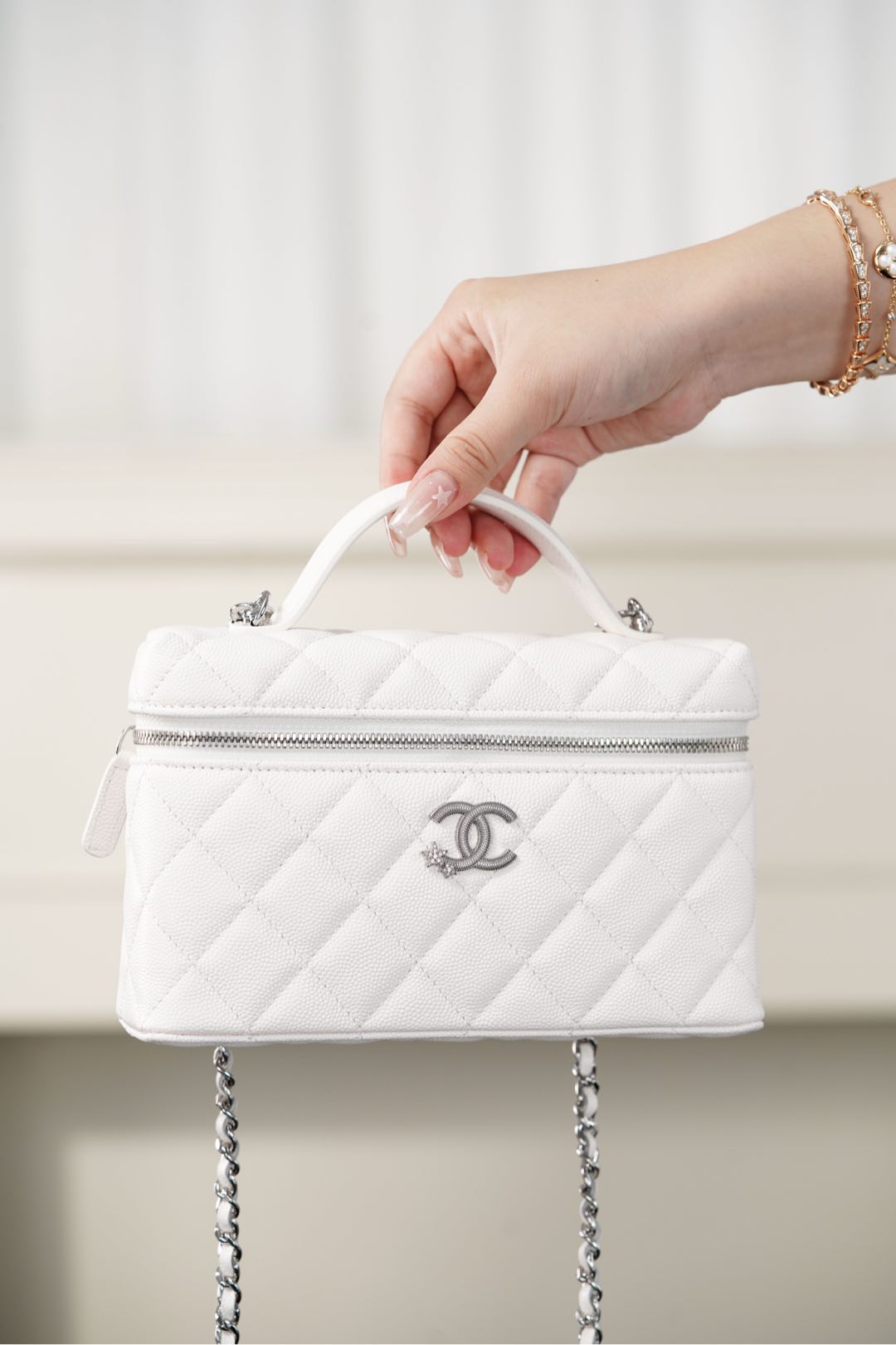 Chanel 25B Box bag