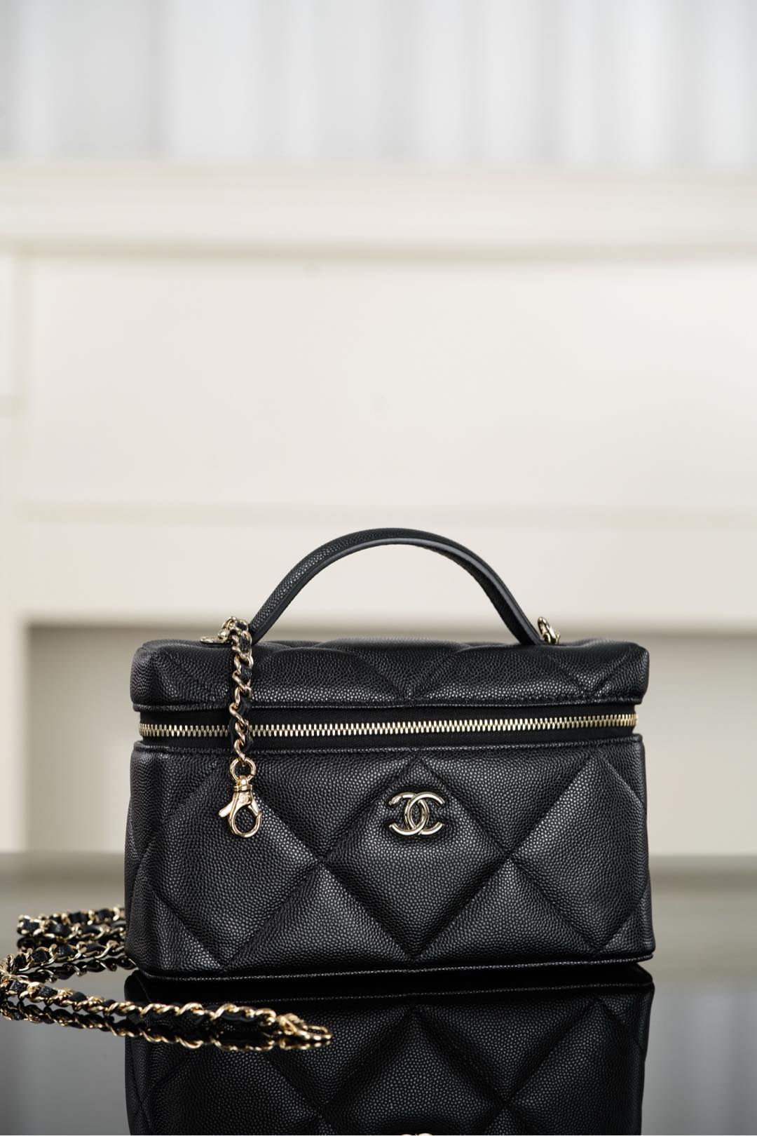 Chanel 25K Box bag