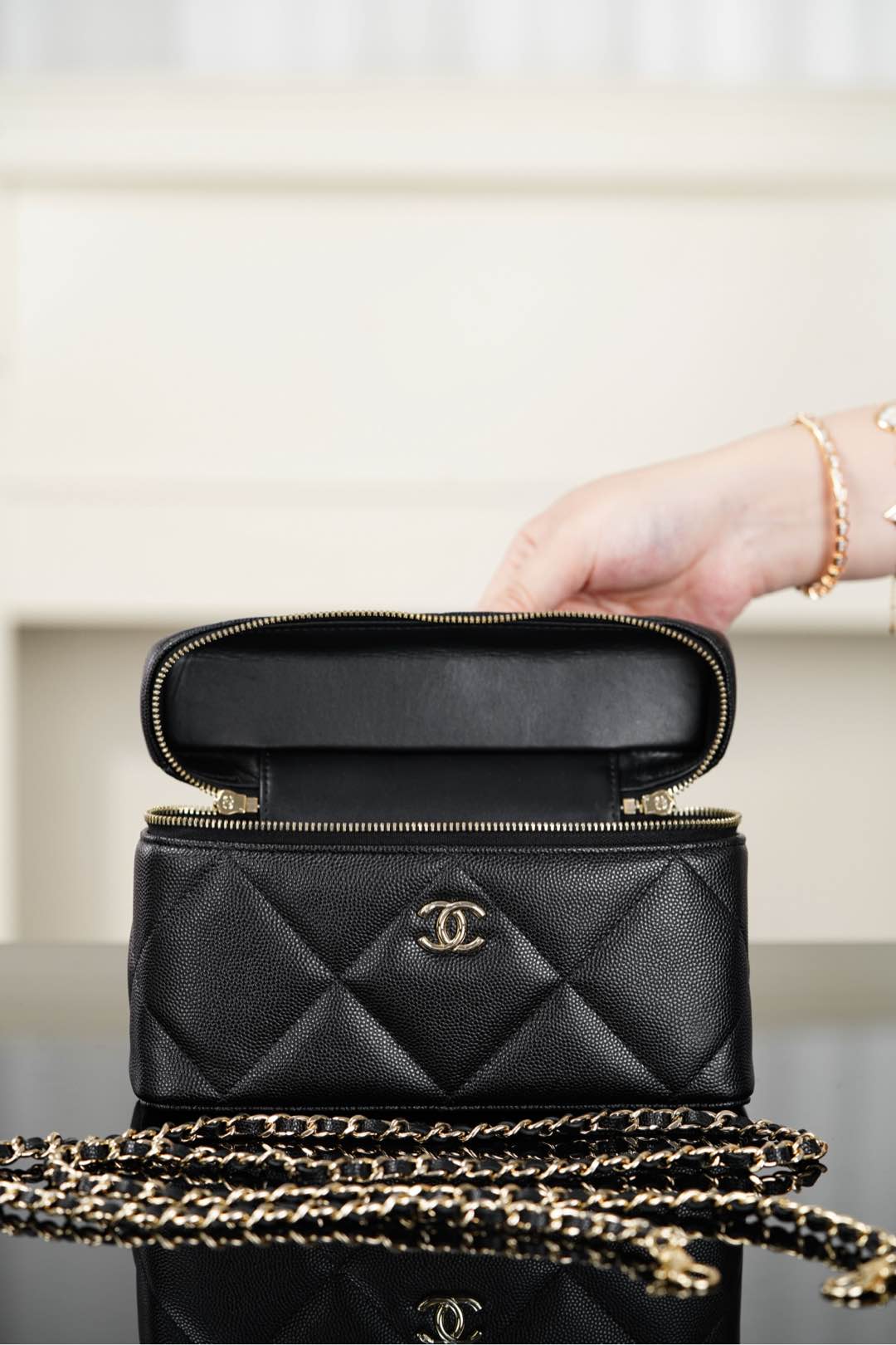 Chanel 25K Box bag