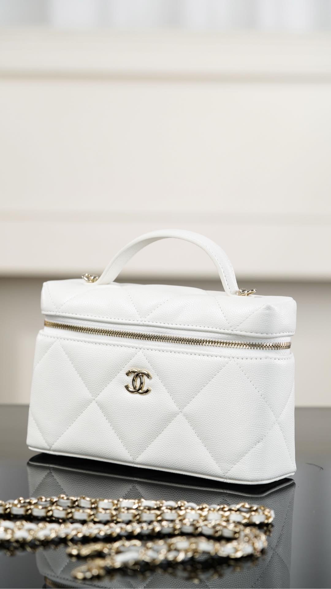 Chanel 25K Box bag