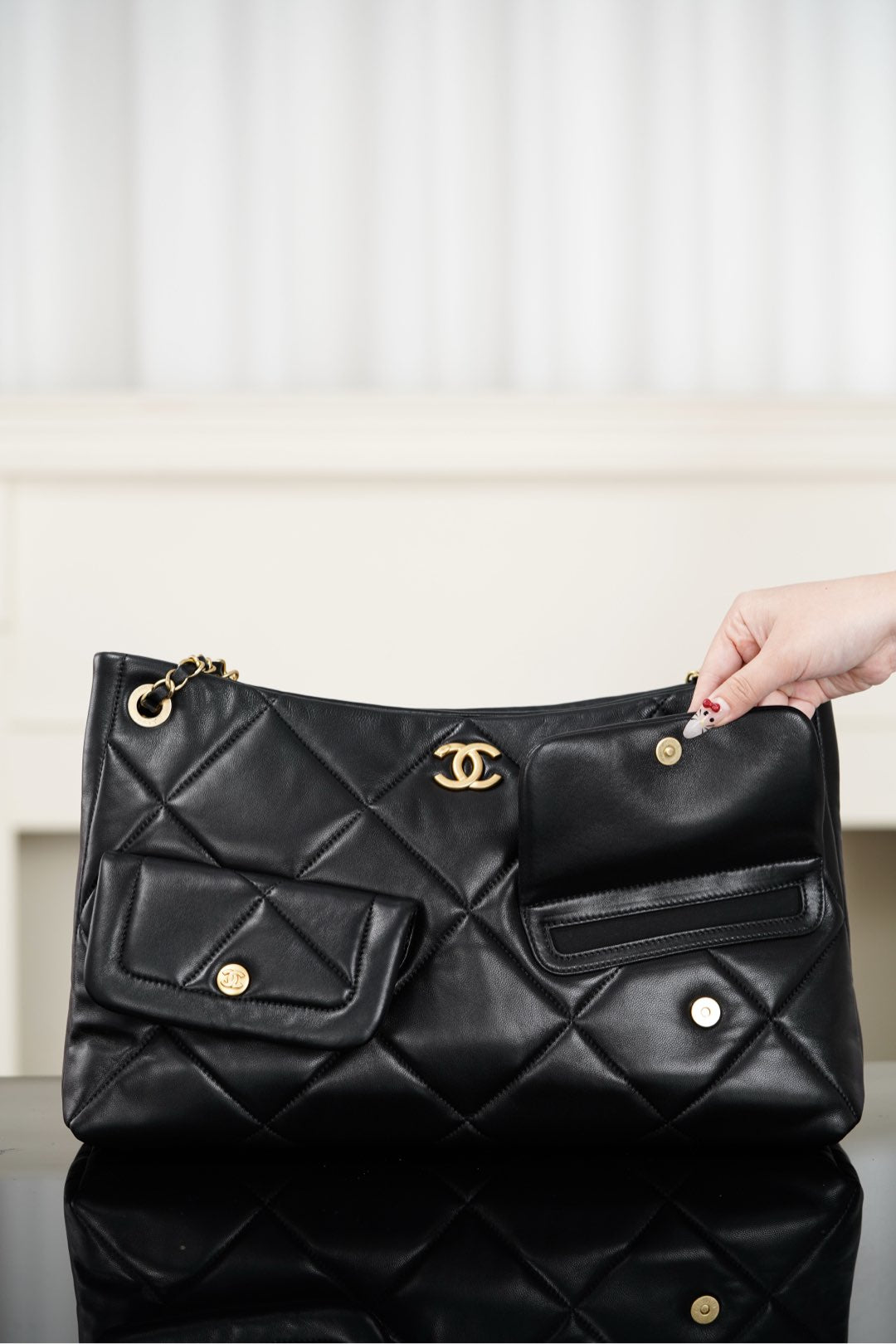 Chanel 25K Hobo Shopping bag