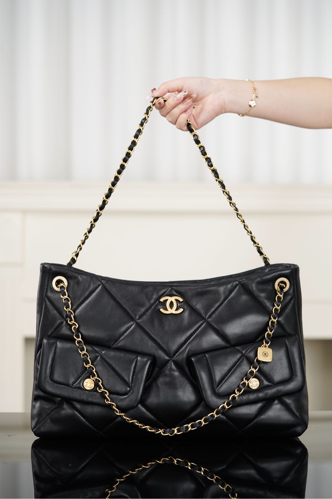 Chanel 25K Hobo Shopping bag