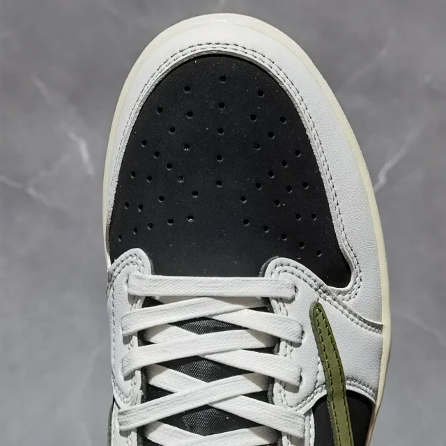 XC Batch-Air Jordan 1 × Travis Scott “Olives”