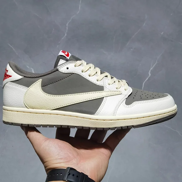 XC Batch-Air Jordan 1 × Travis Scott “Reverse Mocha”