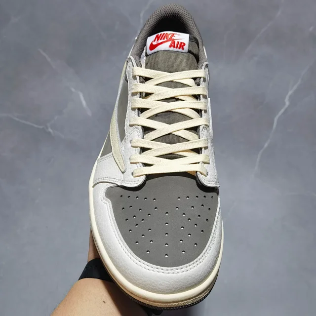 XC Batch-Air Jordan 1 × Travis Scott “Reverse Mocha”