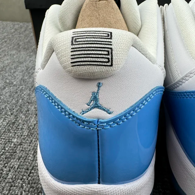 (Special offer)WM Batch - Jordan 11 “University Blue”