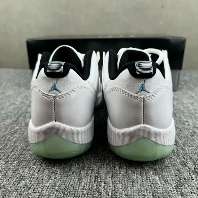 (Special offer)WM Batch - Jordan 11 “Legend blue”