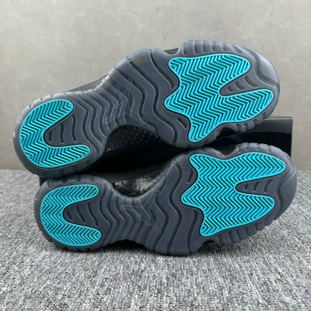 (Special offer)WM Batch - Jordan 11 “Gamma Blue”