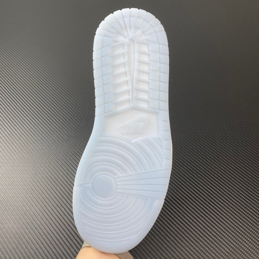 DT Batch-Air Jordan 1 Low “Emerald Rise”