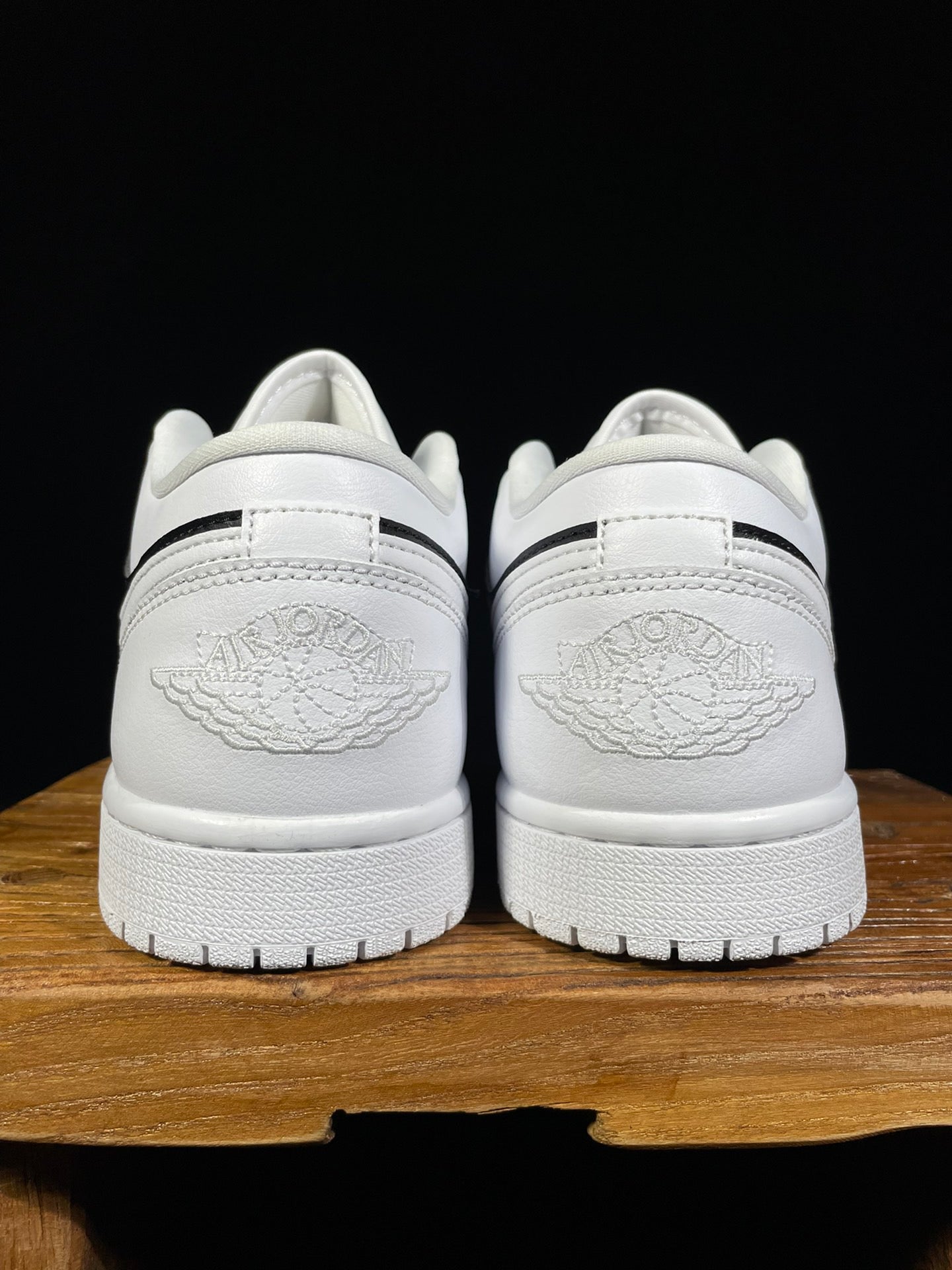 DT Batch-Air Jordan 1 Low “Reverse Panda”