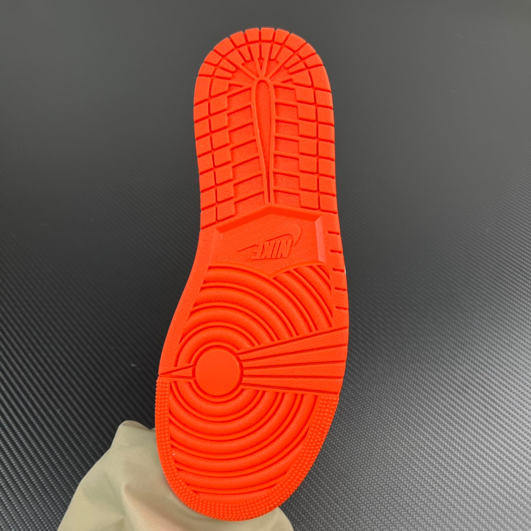 DT Batch-Air Jordan 1 Mid “Knicks”