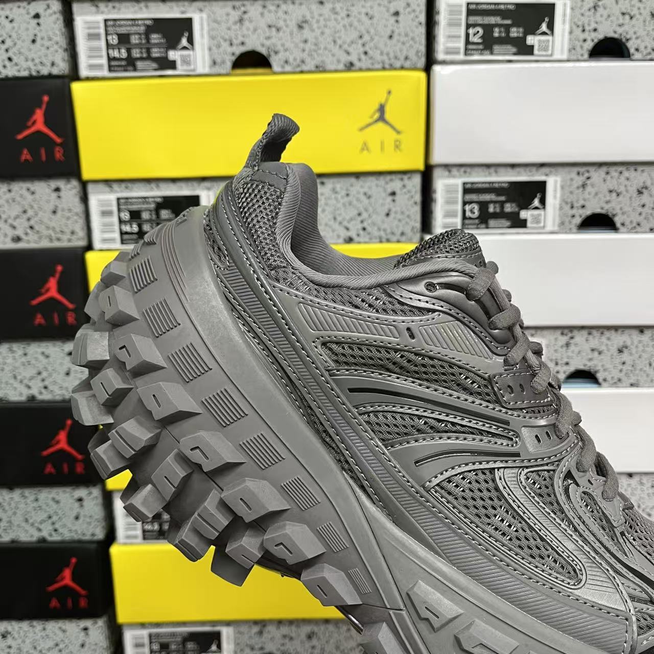 XA Batch-Balenciaga Defender Rubber Platform