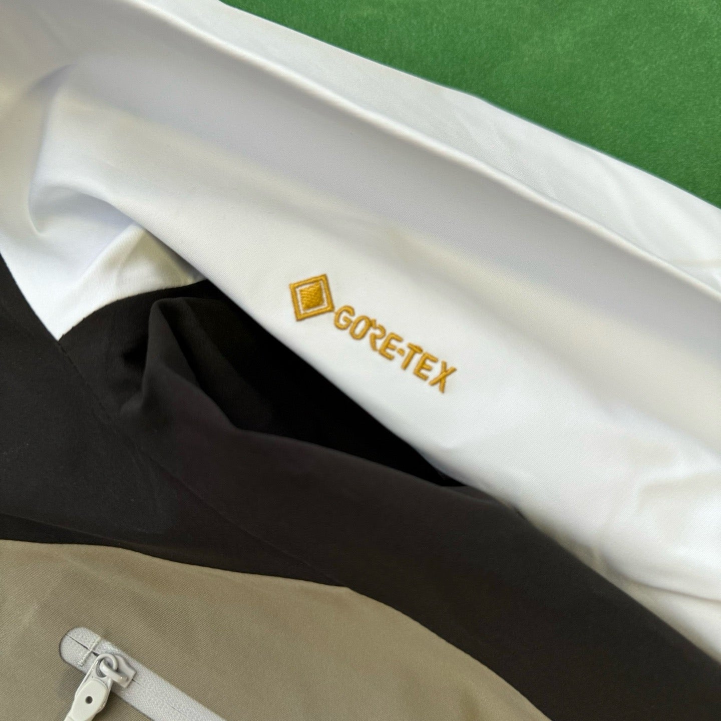 Arc'teryx × BEAMS BETA JACKET