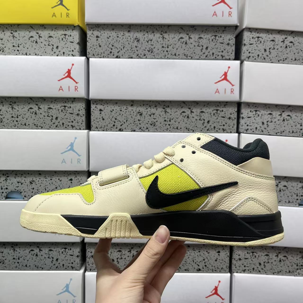 PK Batch-Travis Scott × Jordan Jumpman Jack “Bright Cactus”