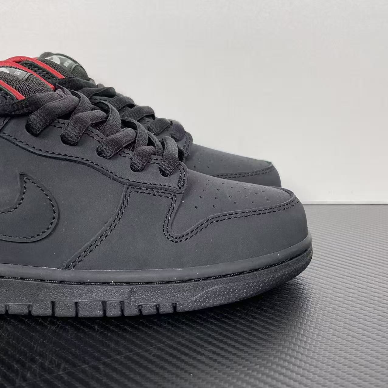 M Batch-Nike Dunk SB × Supreme