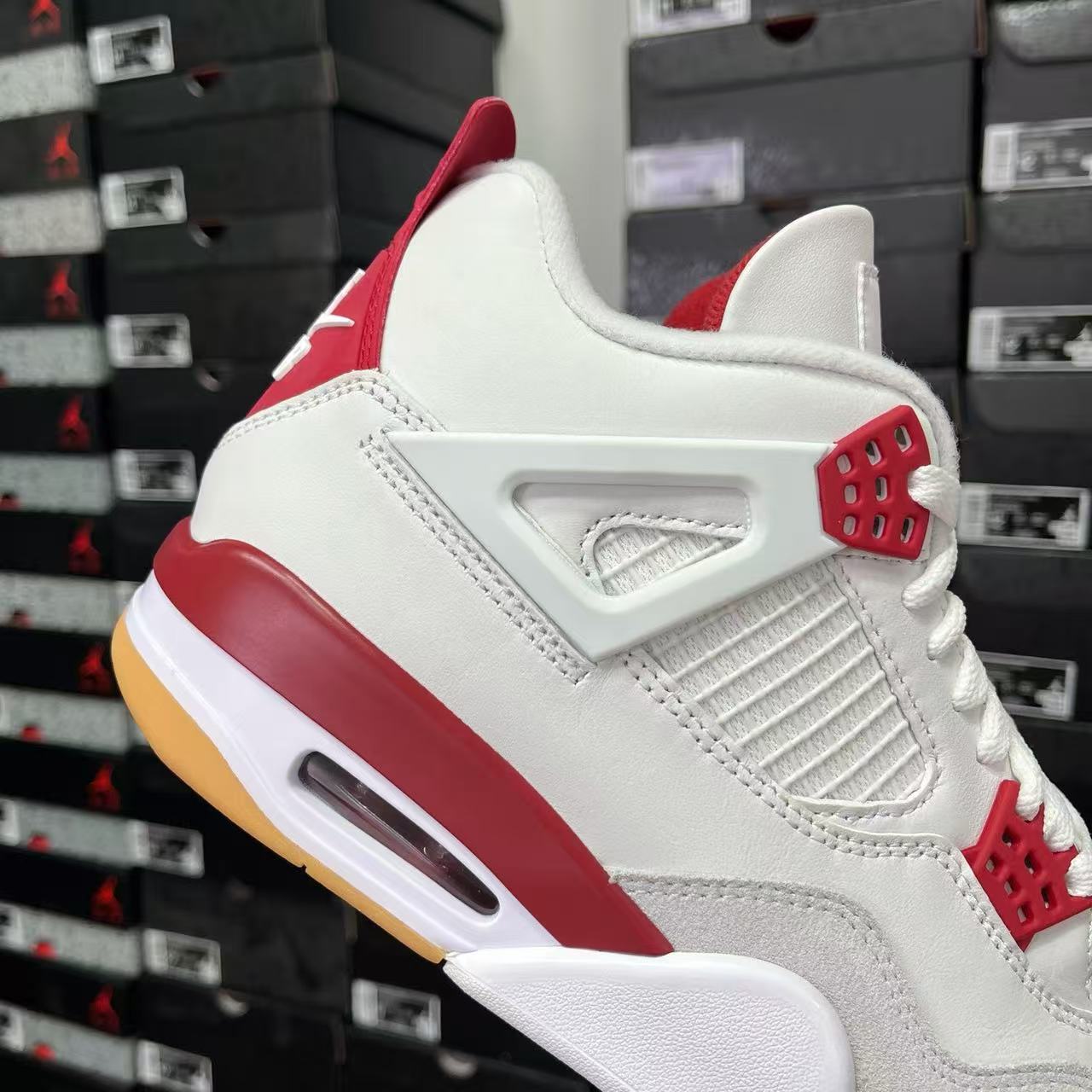 GX Batch-Nike SB × Air Jordan 4 “Varsity Red”